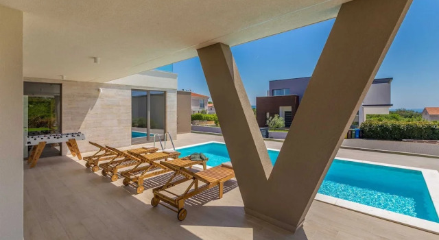 Вилла Villa VISTA with private pool and sauna