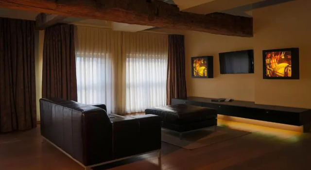 Люкс Hotel Van Eyck