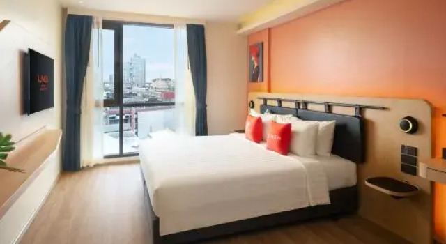 Номер Firefly Deluxe с 2 комнатами Отель Lumen Bangkok Udomsuk Station