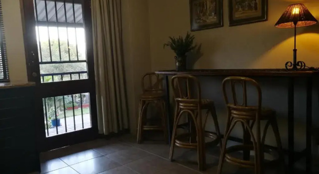Двухместный номер Standard с красивым видом из окна Meerkat Manor