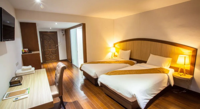 Номер Standard NH Elegant Hotel
