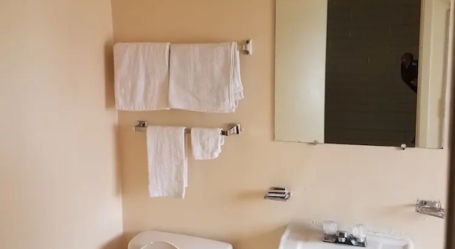 Номер Standard Beverly Crest Motor Inn