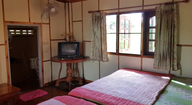 Бунгало с балконом Ban Mae Resort