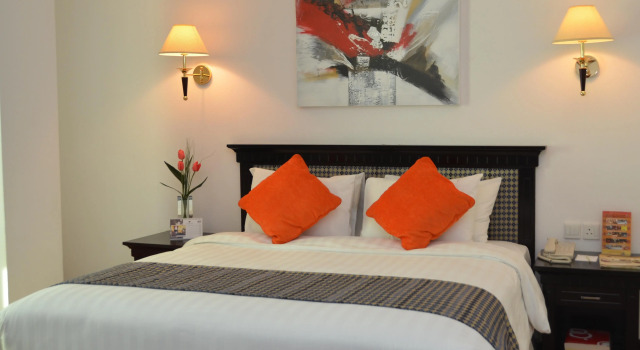 Pars International Hotel