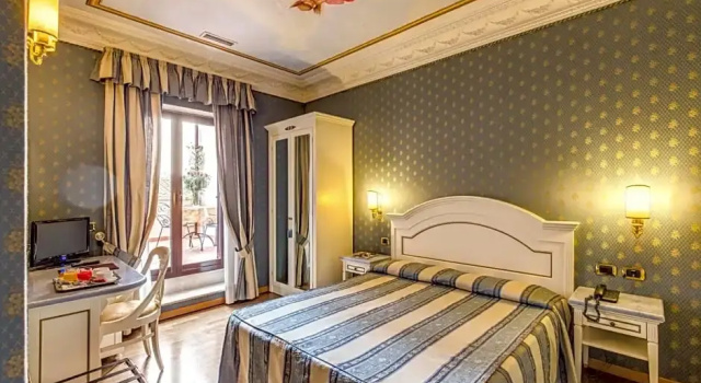 Номер Standard Hotel La Lumiere Di Piazza Di Spagna
