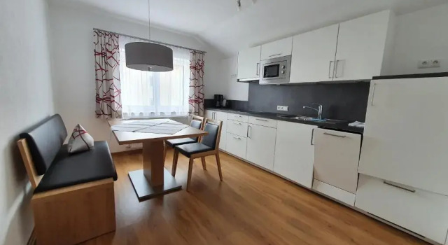 Apartament 2 sypialnie i balkonem Pension Gabl