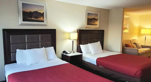 Двухместный люкс Home Inn & Suites