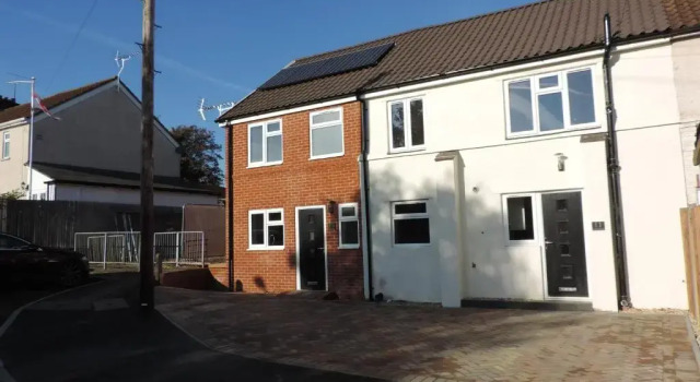 4 Bed Farnborough Air Accommodation, Забронировать Отель Фарнборо Суррей