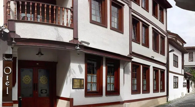 Simre Otel