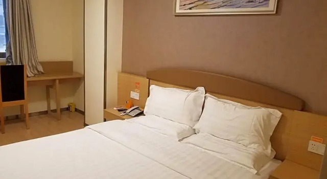 Двухместный номер Superior 7 Days Inn Kunming Qingnian Road