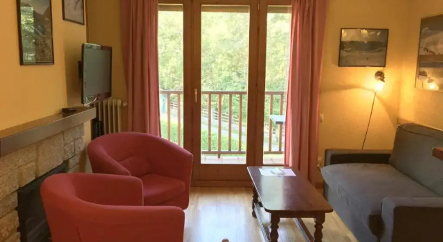 B13 - la Granja 2º - Villmor, Book Hotel Hotels in Aragon with Parking, Parking