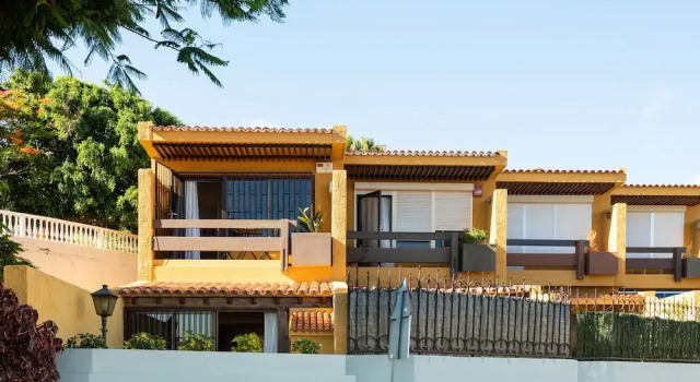 HomeLike Stunning Ocean Views Radazul, Prenota Hotel Hotel a Tenerife con piscina, Piscina
