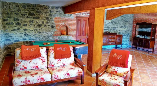 Casa Amplia Con Jardín Y Aparcamiento G-100147, Rezerwuj Hotel Hotele w Kantabria z parkingiem, Parking