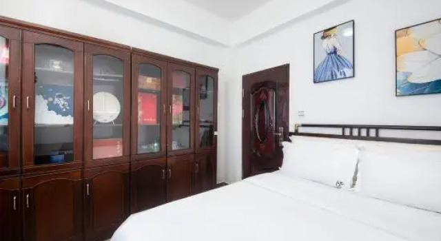 Люкс с 2 комнатами с видом на улицу Yunhai Youyue · Seaview Surfing Homestay (Sanya Wuzhizhou Hotel)