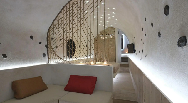 Andronikos Canaves Santorini
