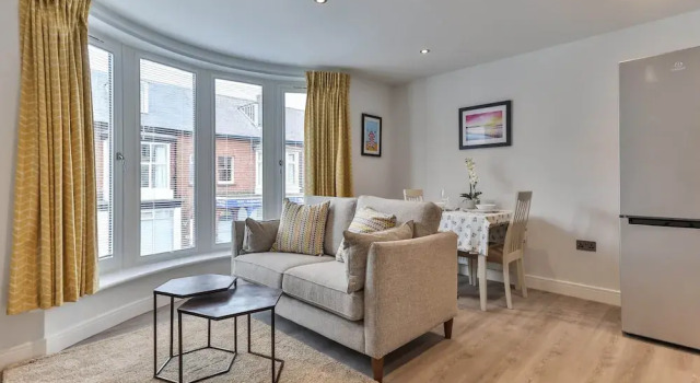 Pet-friendly Coastal Apartment in Filey, No Deposit, Varaa Huoneisto Asunnot kohteessa Merseyside, Huoneisto