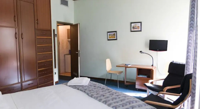 Residence Loreto, Rezervați Hotel Milano Lombardia, aproape de Precotto Metro Station