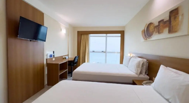 Четырёхместный номер Superior с видом на море Praiamar Ponta Negra Hotel