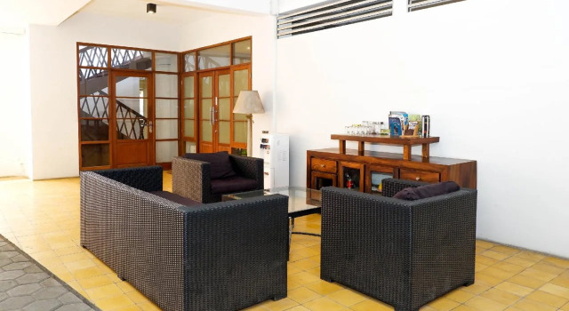 Achterhuis Guest House by OYO Rooms, Réserver Maison d'hôtes Maisons d'hôtes à Semarang, Maison d'hôtes