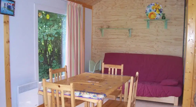 Chalets du Camping Les Merilles, Boek Chalet Hotels in Franche-Comte met ontbijt, Ontbijt