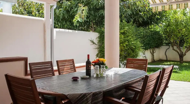 Коттедж Villetta in residence con piscina spiaggia m110