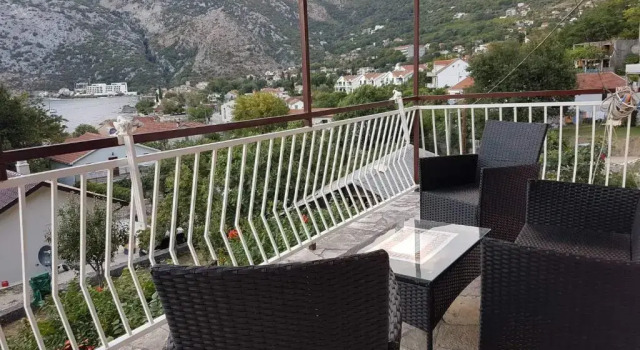 Апартаменты с 2 комнатами Apartments Risan