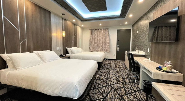 Четырёхместный люкс Comfeeni Inn and Suites