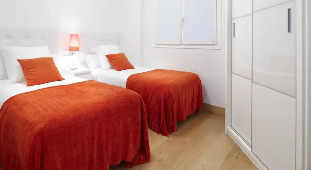 Bretxa Apartment by FeelFree Rentals, Rezerwuj Apartament Hotele w Baskonia z parkingiem, Parking