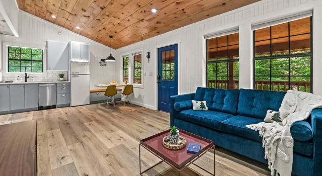 Люкс Smoky Mountains Honeymoon Cabin Dog Friendly