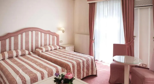 Люкс Ermitage Bel Air Medical Hotel