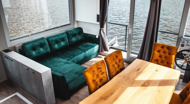 Schwimmendes Ferienhaus in Berlin, Book Feriehus Villaer i Berlin, Villa