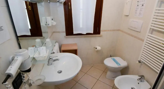 Двухместный номер Economy Hotel Mantegna Stazione, MantegnaHotels