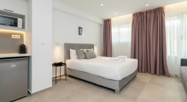 Студия Comfort Athens Theatrou Apartments