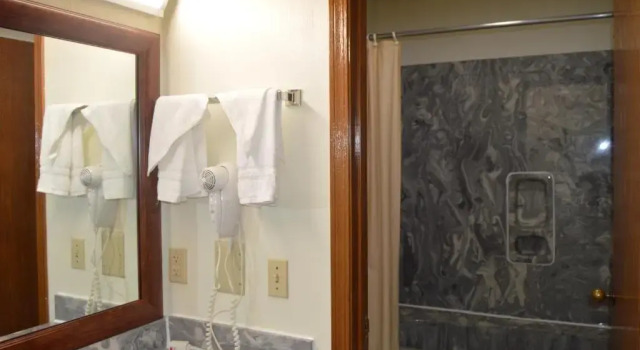 Двухместный номер Standard Economy Inn - Akron