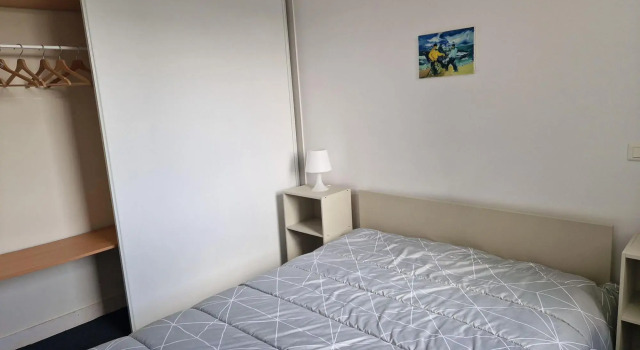 Bright 2 bedroom apartment with balcony with direct beach access, Mesquer