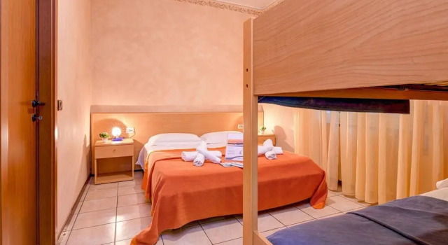 Bilo 5 pax - Apt 8, Забронировать Отель Тосколано-Мадерно озеро Гарда