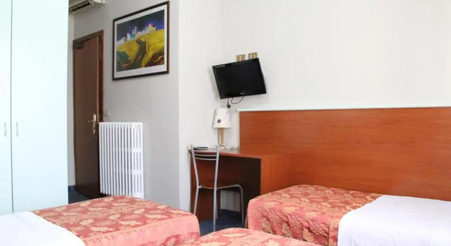 Трёхместный номер Hotel MM Dateo
