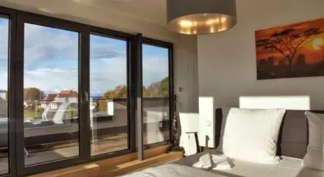 Logierhaus Friedrich -Ferienwohnung Sandstrand - 1.Reihe