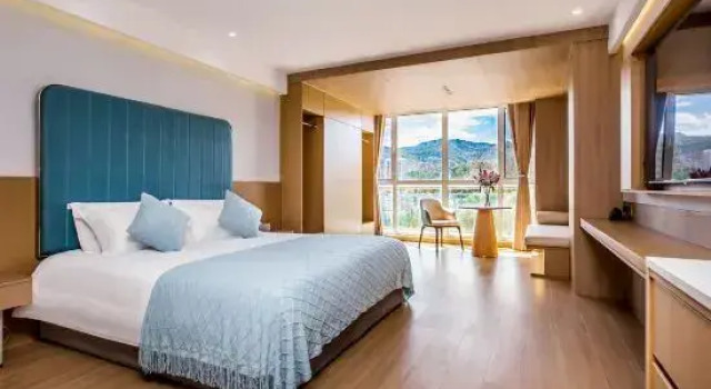 Номер Standard с видом на горы Shengyi Business Hotel