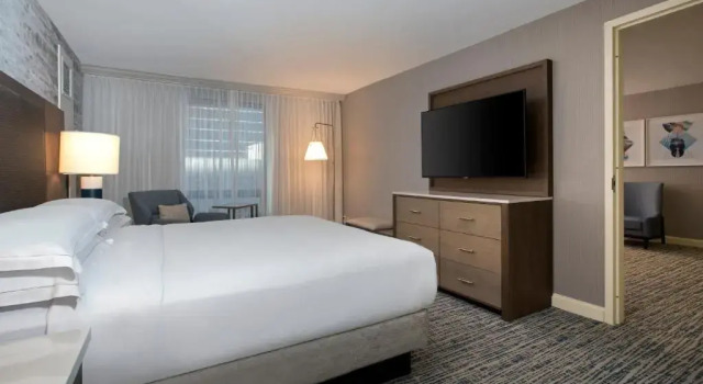 Двухместный люкс c 1 комнатой с видом на бассейн Hilton Tampa Downtown