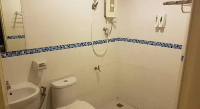 Трёхместный номер Standard с балконом Euro Boutique Hotel