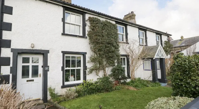 1 Court End Cottage, Varaa Lomakoti Mökit kohteessa Merseyside, Mökki