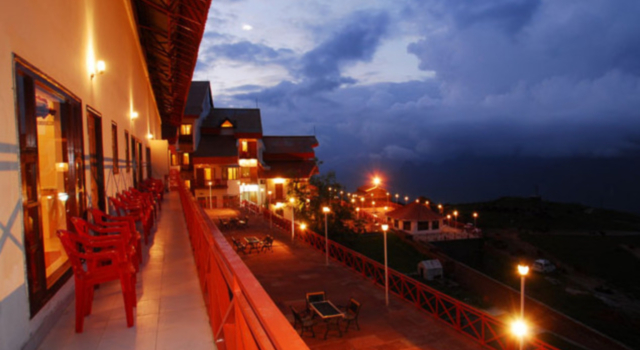 Clifftop Club, Rezervovat Hotel Auli Uttarakhand