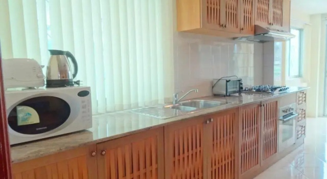Апартаменты c 1 комнатой с балконом BUTTERFLY GARDEN BOUTIQUE RESIDENCE by Luxury View EX LG Apts and Villas, A Lifestyle Destination 1 to 3 bedroom units 110 to 190 sqmtr, 2 FULL Bathrooms, Rain shower, Complete kitchen, FREE Fast Fiber WIFI, 55" SMART TVs, 24-7 Staff, SPA BATH, FREE BBQ