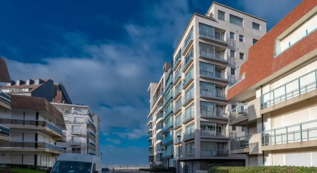 Apartment in Knokke-heist With Sea Views, Prenota Appartamento Hotel a Fiandre Occidentali con parcheggio, Parcheggio