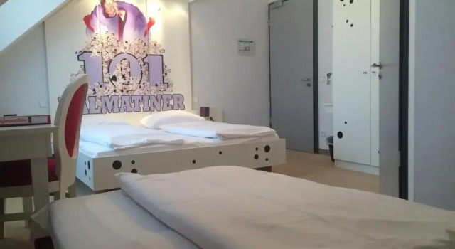 Номер Superior CineHotel Maroni