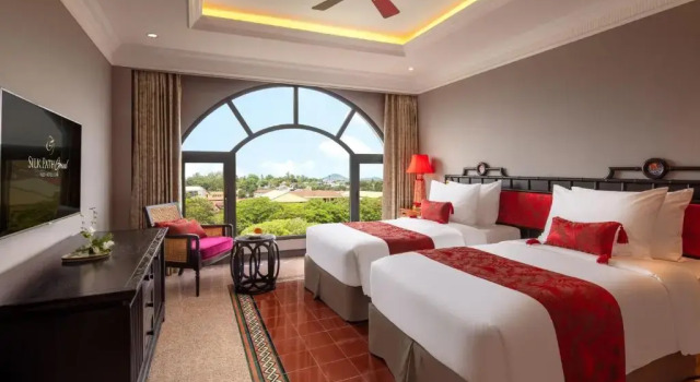 Люкс Presidential Silk Path Grand Hue Hotel