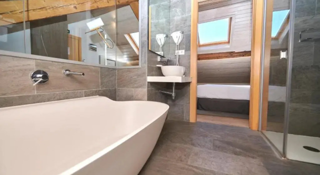 Deluxe Suite Hostal Lola