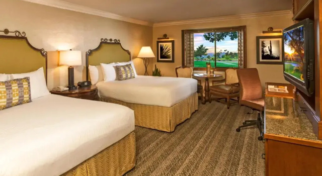 Четырёхместный номер Standard The Scottsdale Resort & Spa, Curio Collection by Hilton