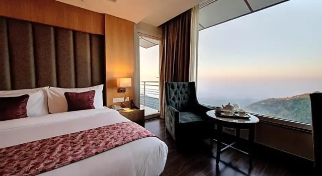 Двухместный номер Standard с балконом Best Western Plus Revanta